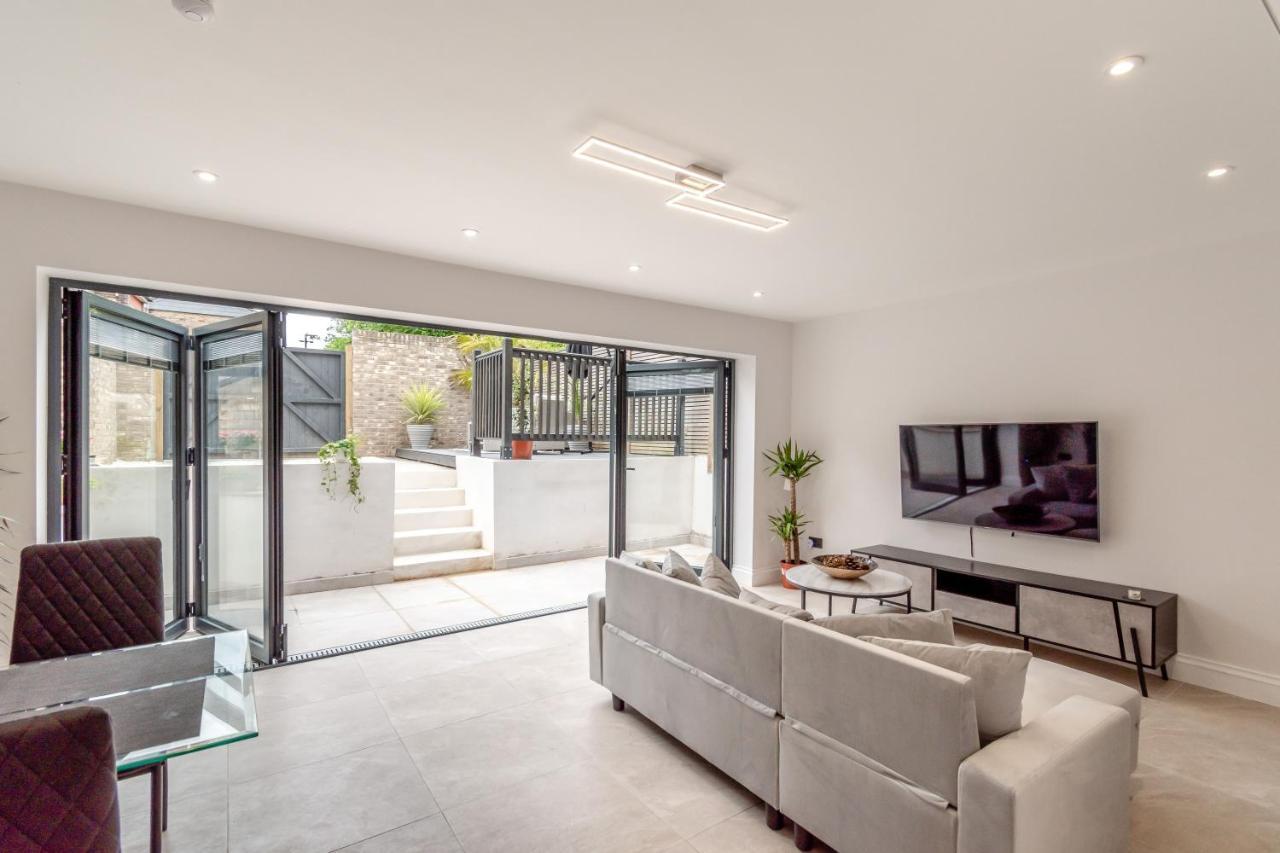 Modern Garden Flat With Private Parking Apartment London Exterior photo